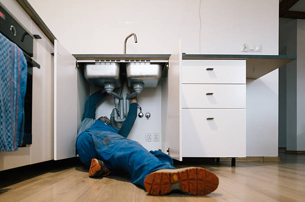 Professional Leak Detection technician working in Saint Charles, MI